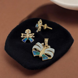 18KT GOLD BUTTERFLY FANCY PENDANT SET 18KT GOLD BUTTERFLY FANCY PENDANT SET