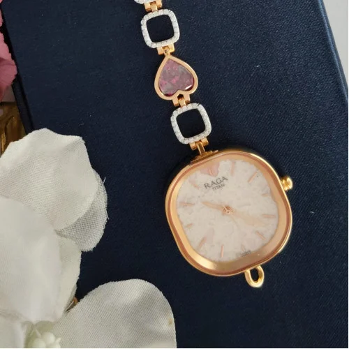 18KT GOLD UNIQUE PINK WOMEN WATCH