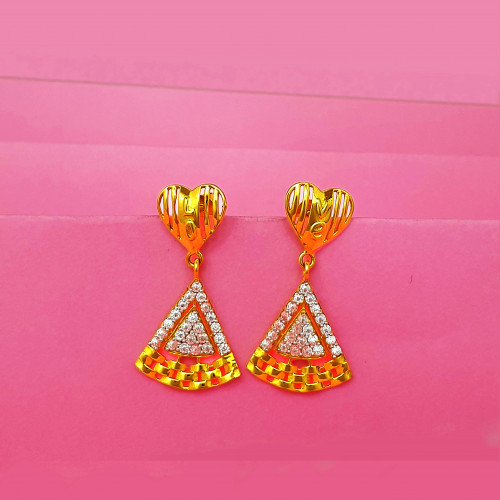 18KT Gold Heart Shaped Fancy Earrings