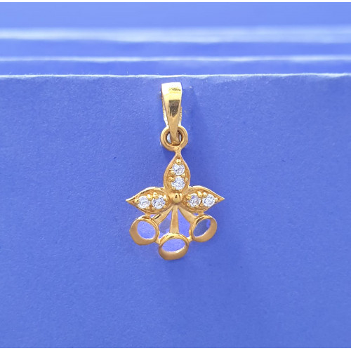 22KT GOLD FLOWER WITH WHITE STONE PENDANT