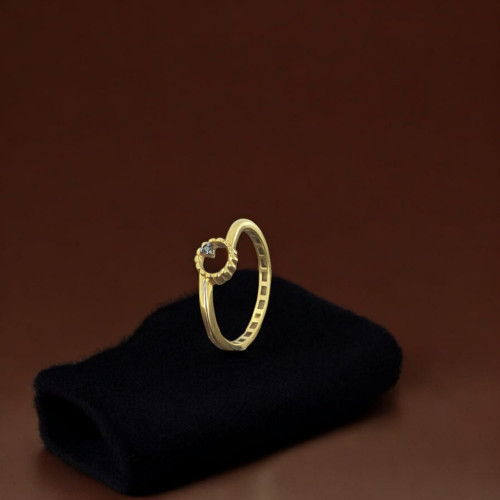 22KT GOLD SIMPLE ELEGANT FANCY WOMEN RING