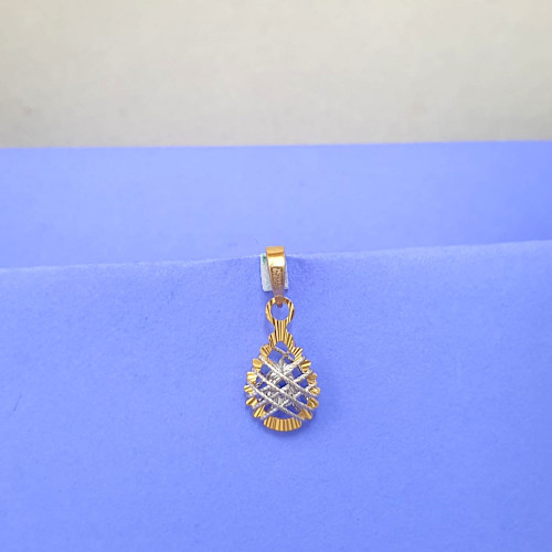 22KT GOLD THILAGM WOMEN PENDANT