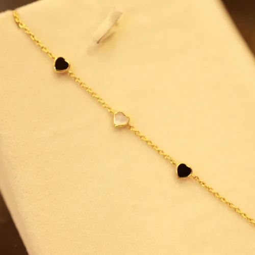 22KT Gold Noir And Pearl Heart Bracelet