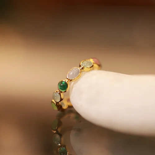 22KT Gold Aurora Harmony Gem Band