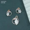 18KT Gold Mother of Pearl Pendant Set
18KT Gold Mother of Pearl Pendant Set