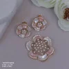 18KT Gold Mother of Pearl Pendant Set
