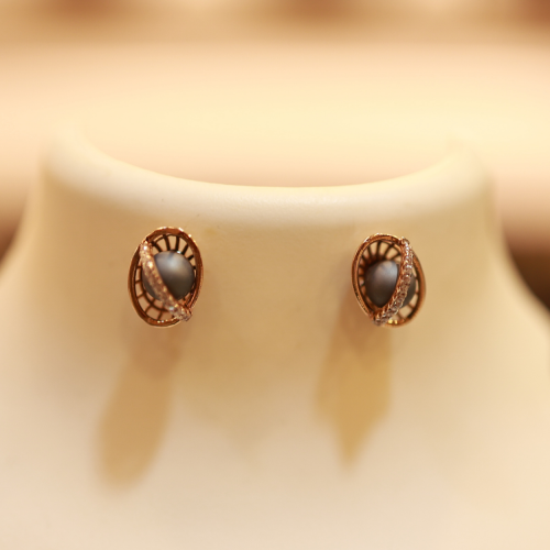 18KT Gold Nova Orbit Designer Pendant Set