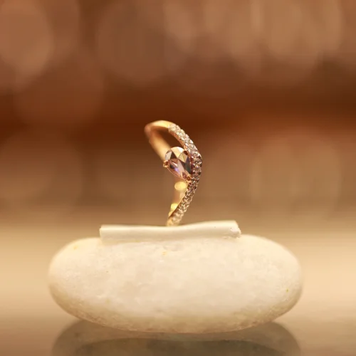 18KT Gold Rose Halo – Accent Ring