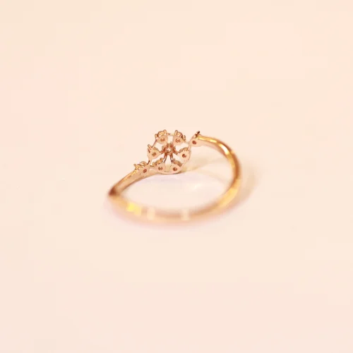 18KT Gold Celestia Bloom -Floral Diamond Ring