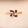 18KT Gold Zephyra Twist – Swirl Ring 18KT Gold Zephyra Twist – Swirl Ring