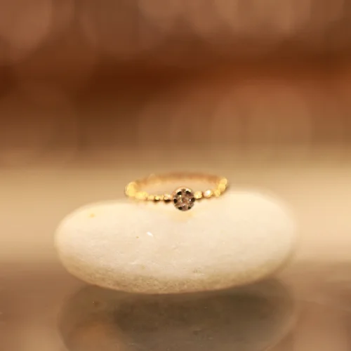 18KT Gold Whisper Band Ring 18KT Gold Whisper Band Ring
