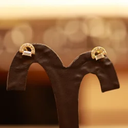 22KT Gold Aurora Arch Stud Earrings