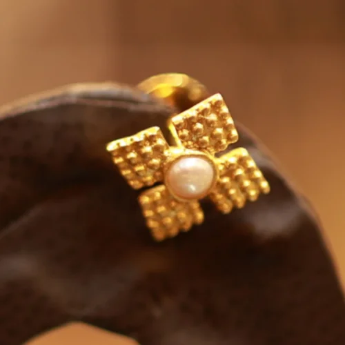 22KT Gold Aurika Woven Pearl Studs