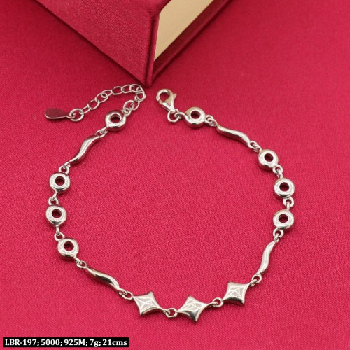 925 Silver Nilavoli Women Bracelet LBR-197